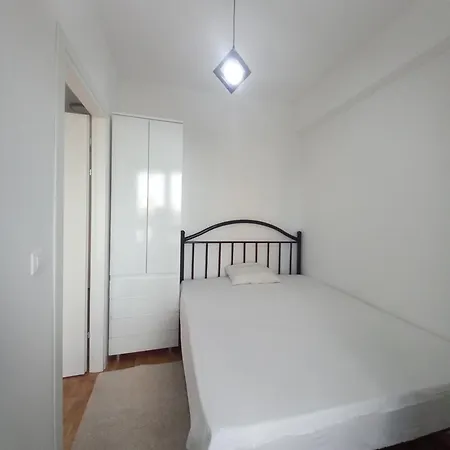 Dina Centar Apartment