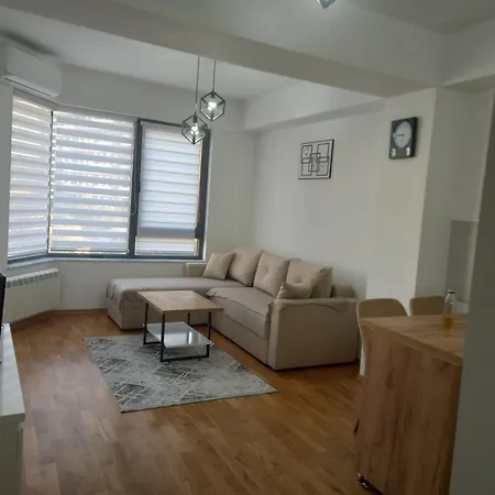 Dina Centar Apartment *